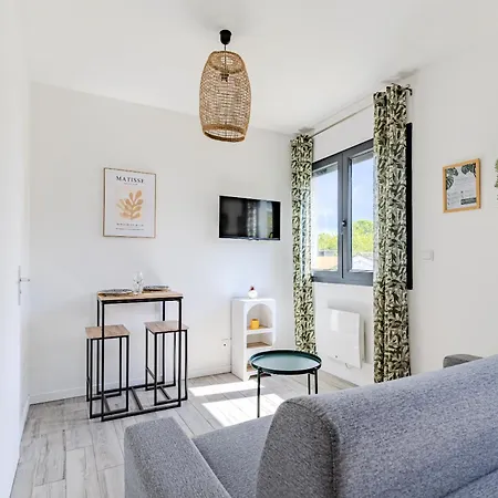 Roosevelt - Parking - Airport 15 Min Mérignac